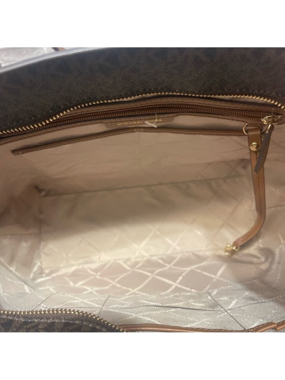 Michael Kors Sinclair Geometric 3D Grab Tote Brown/Red/Pink & Matching Wallet
2 - Picture 11 of 14